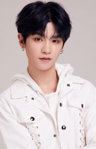 黄明昊